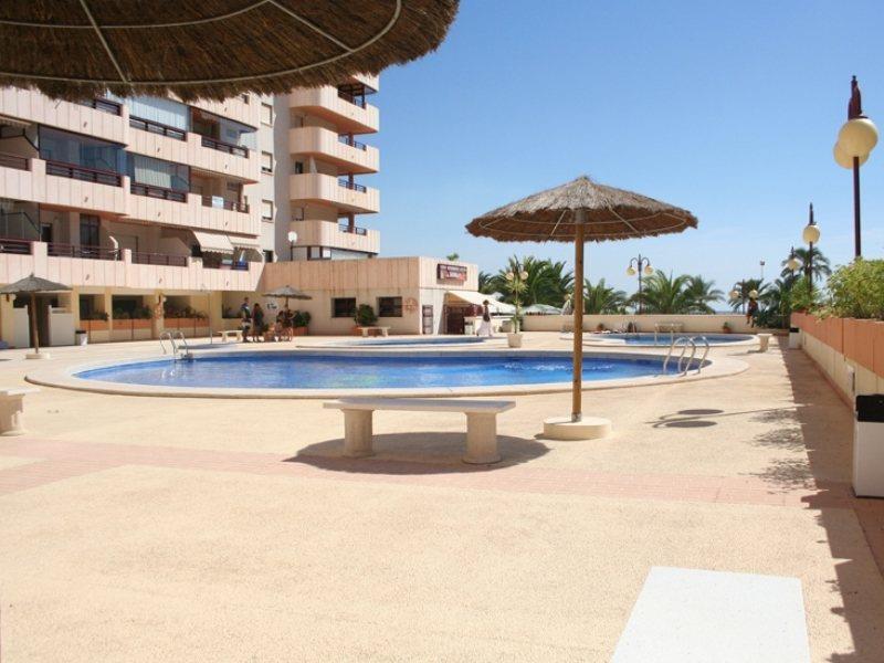 Apartamentos Zafiro Unitursa Калпе Екстериор снимка