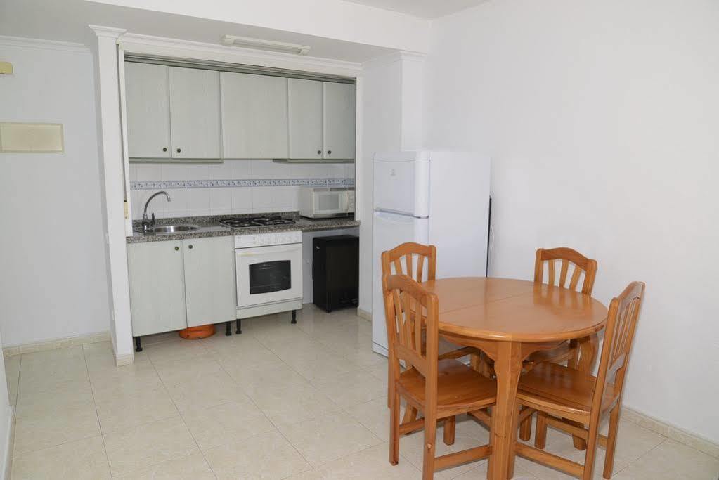 Apartamentos Zafiro Unitursa Калпе Екстериор снимка